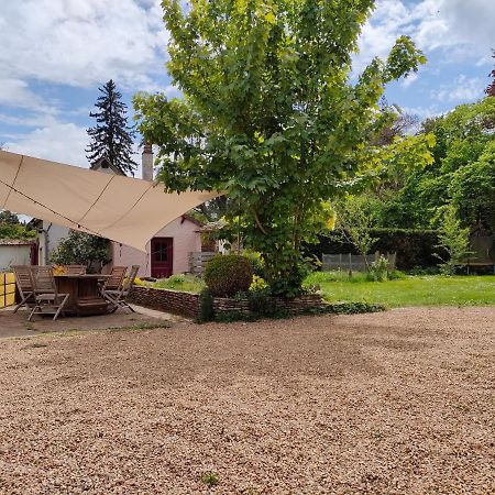 Le Calme A La Source Villa Brechamps Exterior photo